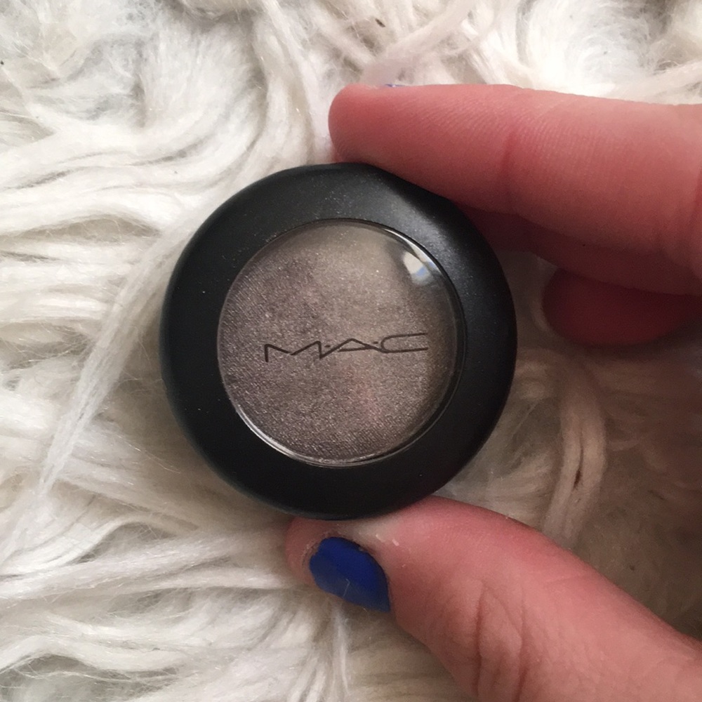 Matte single shadow